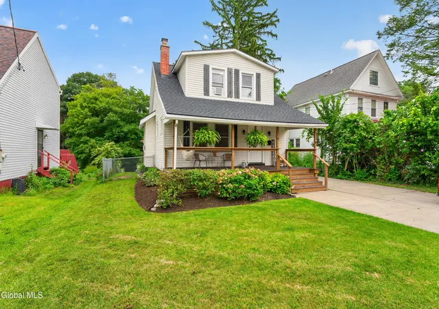 Photo 3 of Sale Pending at 319 Kenwood Ave, Bethlehem, NY 12054 | MLS# 202624834 | Listing updated on 2026-09-01