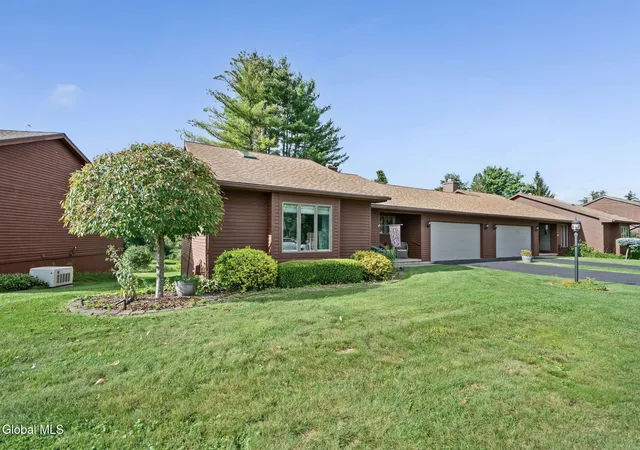 Photo 3 of Sale Pending at 175 Country Club Ln, Fort Johnson, NY 12070 | MLS# 202624920 | Listing updated on 2026-09-01