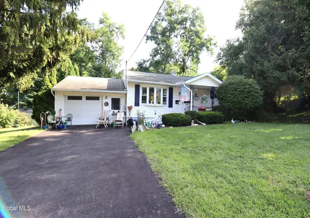 Photo 1 of Single family home for sale at 535 Salina St, Schenectady, NY 12308 | MLS# 202624842 | Listing updated on 2026-09-22