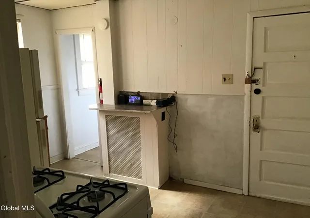 Photo 4 of House for sale at 16 Benson St, Albany, NY 12206 | MLS# 202624914 | Listing updated on 2026-09-02