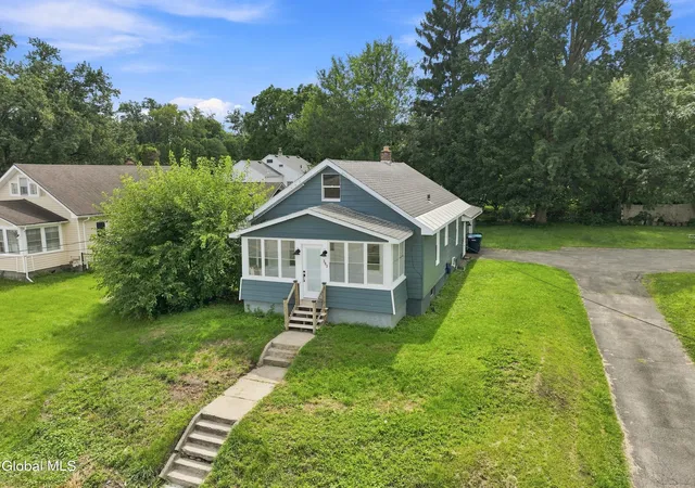 Photo 2 of Sale Pending at 383 Vley Rd, Schenectady, NY 12302 | MLS# 202624894 | Listing updated on 2026-09-05