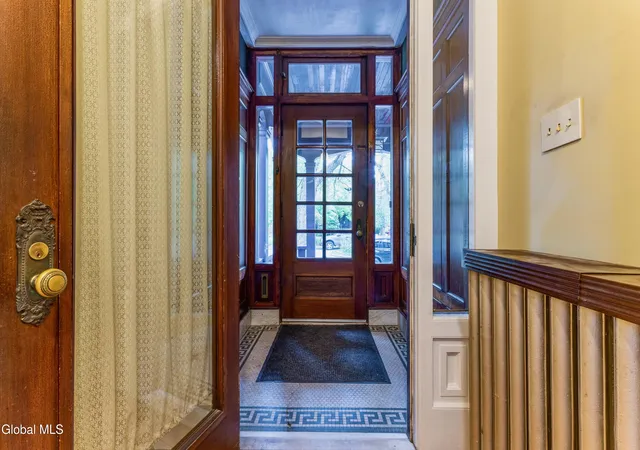Photo 4 of Sale Pending at 6 Morris Ave, Schenectady, NY 12308 | MLS# 202624874 | Listing updated on 2026-09-03