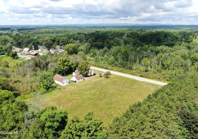 Photo 4 of Single family home for sale at 1022 W Galway Rd, Galway, NY 12086 | MLS# 202624942 | Listing updated on 2026-09-11