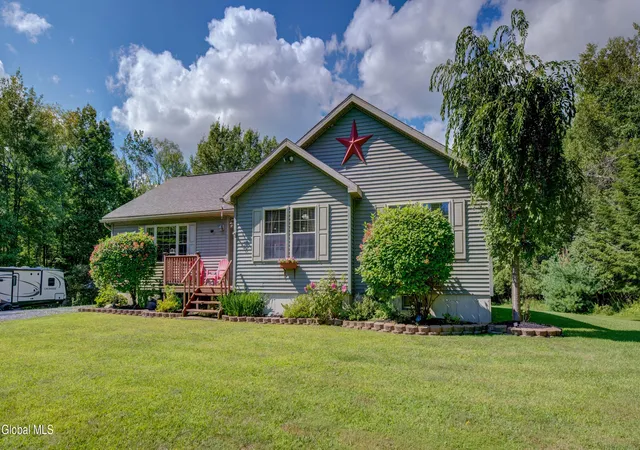 Photo 1 of Single family home for sale at 639 County Hwy 110, Broadalbin, NY 12025 | MLS# 202625086 | Listing updated on 2026-08-31
