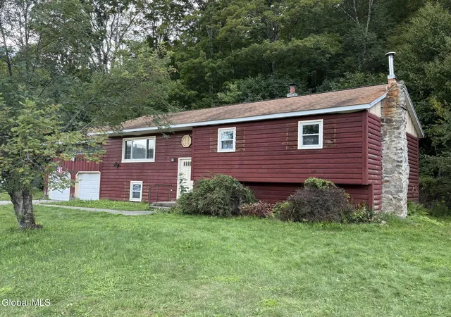 Photo 2 of Sale Pending at 739 Old Stage Rd, Lake Luzerne, NY 12846 | MLS# 202625005 | Listing updated on 2026-09-01
