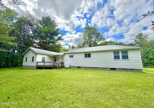 Photo 2 of Sale Pending at 1713 Thacher Park Rd, Berne, NY 12059 | MLS# 202625001 | Listing updated on 2026-09-10