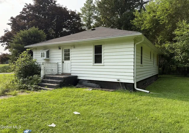 Photo 1 of Sale Pending at 1822 S Old Post Rd, Schodack, NY 12033 | MLS# 202624953 | Listing updated on 2026-09-15