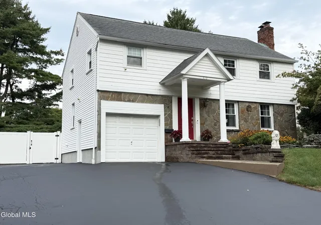 Photo 1 of Sale Pending at 40 Glynn St, Albany, NY 12203 | MLS# 202625058 | Listing updated on 2026-09-02