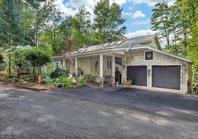 Photo 1 of Single family home for sale at 93 Sagamore Dr, Lake Luzerne, NY 12846 | MLS# 202625057 | Listing updated on 2026-08-31