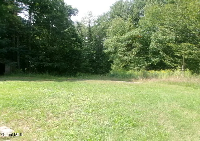 Photo 3 of Single family home for sale at 271 Hickey Rd, Hampton, NY 12837 | MLS# 202625002 | Listing updated on 2026-08-29