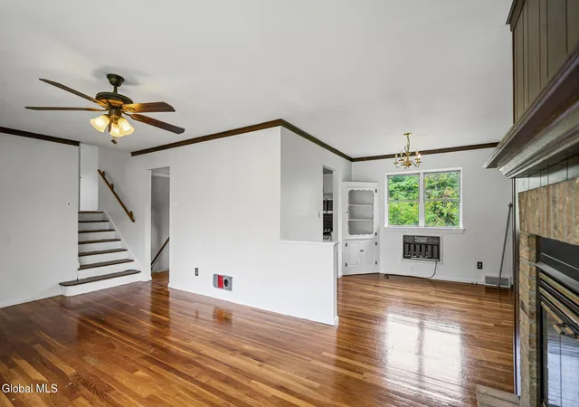 Photo 4 of Sale Pending at 2199 Webster Dr, Niskayuna, NY 12309 | MLS# 202625042 | Listing updated on 2026-09-01
