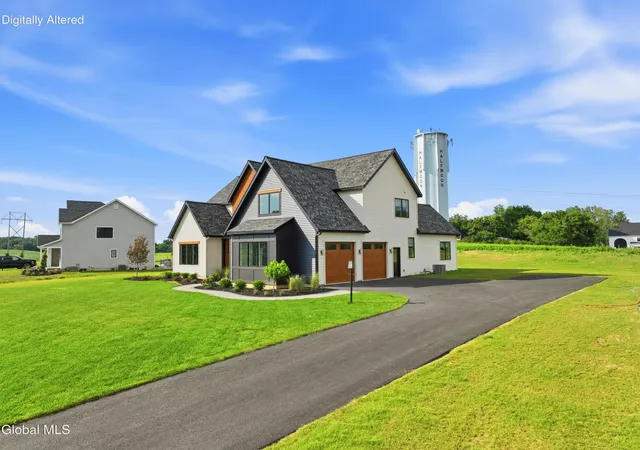 Photo 2 of Single family home for sale at 21 Schermerhorn Rd, Colonie, NY 12047 | MLS# 202625030 | Listing updated on 2026-08-31