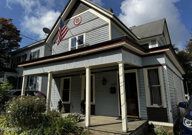 Photo 2 of Single family home for sale at 109 S Market St, Johnstown, NY 12095 | MLS# 202625049 | Listing updated on 2026-09-03