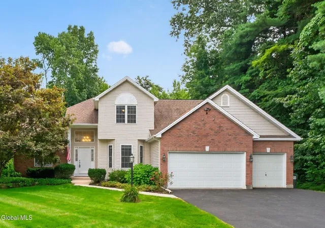 Photo 1 of Sale Pending at 12 Four Leaf Manor, Clifton Park, NY 12148 | MLS# 202625027 | Listing updated on 2026-09-04