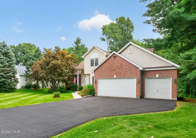 Photo 2 of Sale Pending at 12 Four Leaf Manor, Clifton Park, NY 12148 | MLS# 202625027 | Listing updated on 2026-09-04