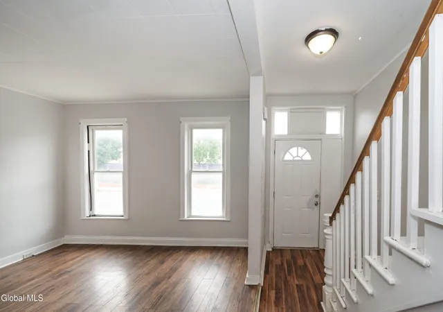 Photo 3 of Single family home for sale at 19 N Lake Ave, Albany, NY 12203 | MLS# 202625050 | Listing updated on 2026-09-14