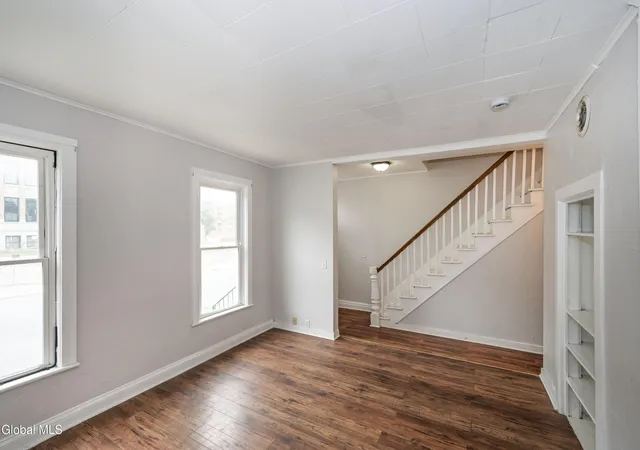 Photo 4 of Single family home for sale at 19 N Lake Ave, Albany, NY 12203 | MLS# 202625050 | Listing updated on 2026-09-14
