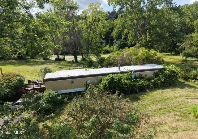 Photo 3 of Single family home for sale at 211 Roberts Hill Rd, New Baltimore, NY 12192 | MLS# 202625051 | Listing updated on 2026-08-30