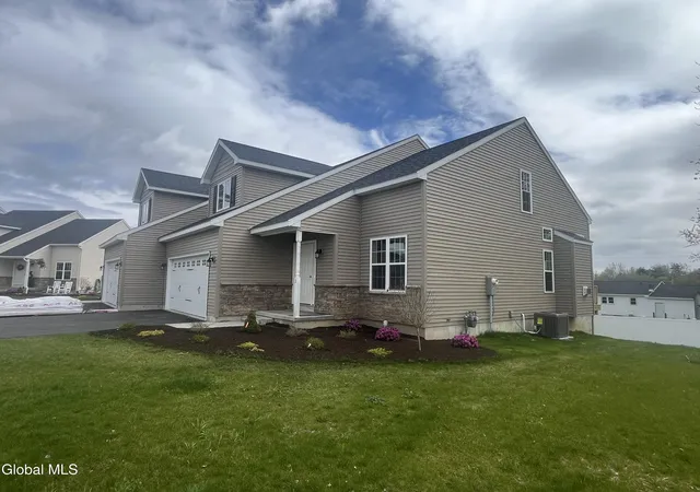 Photo 1 of Townhouse for sale at 25 Paar Wy, Halfmoon, NY 12118 | MLS# 202625073 | Listing updated on 2026-08-30