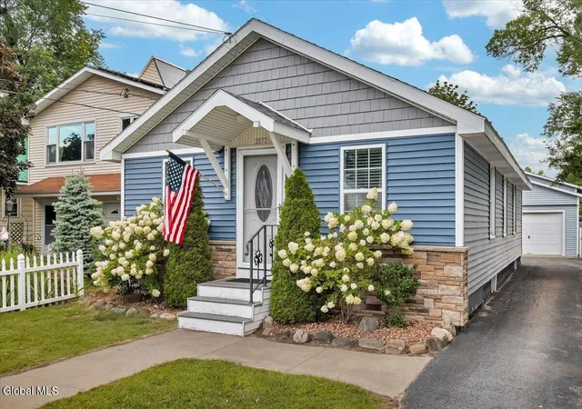 Photo 1 of Sale Pending at 2872 Guilderland Ave, Schenectady, NY 12306 | MLS# 202625146 | Listing updated on 2026-09-09
