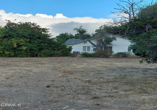 5th image of 2025 Royal Ave, Simi Valley, CA 93065 | MLS# P1-19834