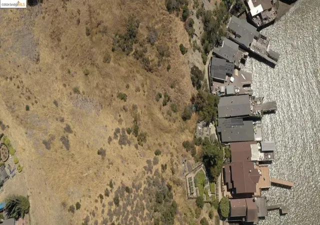 3rd image of 199 Sandy Beach Rd, Vallejo, CA 94590 | MLS# 41078280