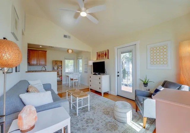 Condominium at 4470 39Th #Unit B, San Diego, CA 92116 | MLS# PTP2501345 | | Sold on 2025-03-25