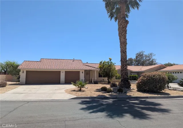 Photo 3 of Sale Pending at 64961 Oakmount Blvd, Desert Hot Springs, CA 92240 | MLS# SW25051800 | Listing updated on 2025-11-01