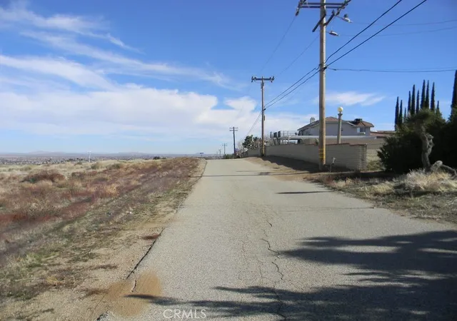 3rd image of 0 Oliver Ln, Palmdale, CA 93551 | MLS# SR25060642