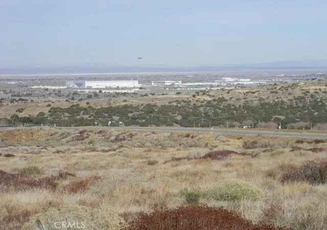 5th image of 0 Oliver Ln, Palmdale, CA 93551 | MLS# SR25060642