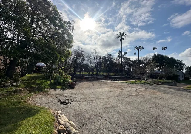 1st image of 1003 E Mariposa, Altadena, CA 91001 | MLS# PV25071425