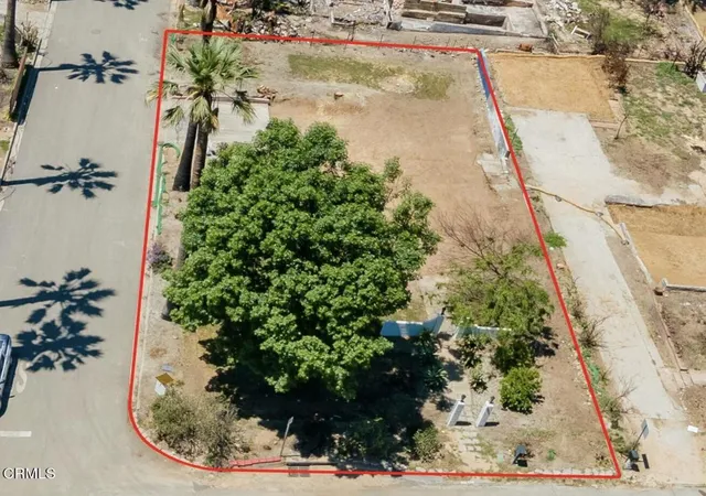 3rd image of 3311 Lake Ave, Altadena, CA 91001 | MLS# P1-21844
