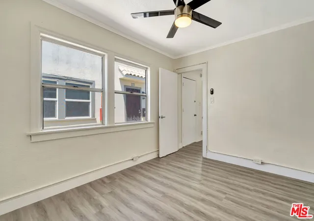 13th image of 2233 W 14th St, Los Angeles, CA 90006 | MLS# 25544045