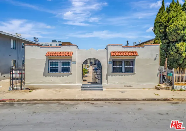 1st image of 2233 W 14th St, Los Angeles, CA 90006 | MLS# 25544045
