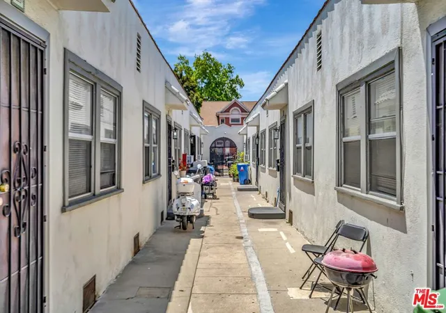 2nd image of 2233 W 14th St, Los Angeles, CA 90006 | MLS# 25544045