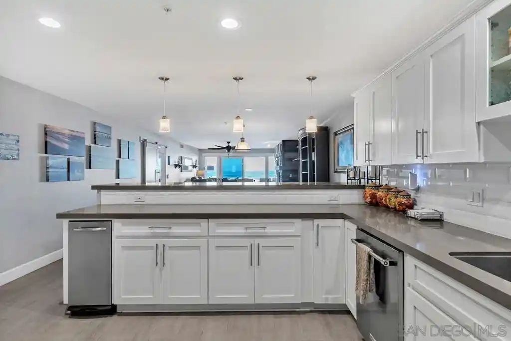 Listing Photo 2 - Condo for sale in 1456 Seacoast Dr located at 1456 Seacoast Dr, Imperial Beach, CA 91932 - Unit #1B