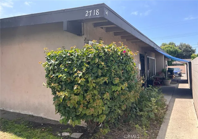 Photo 3 of Sale Pending at 2718 W Mcfadden Ave, Santa Ana, CA 92704 | MLS# OC25138368 | Listing updated on 2025-11-05