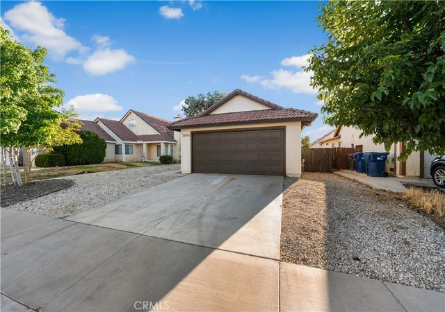 Photo 3 of Sale Pending at 36829 Burroughs Way, Palmdale, CA 93552 | MLS# SR25156777 | Listing updated on 2025-10-31