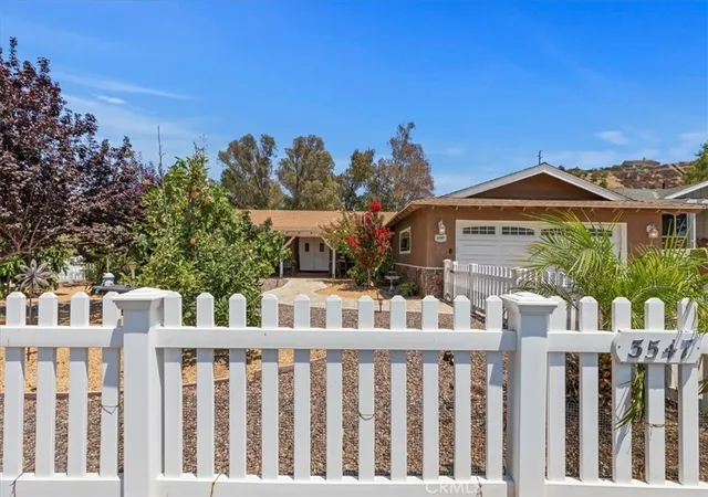 Photo 4 of Sale Pending at 3547 Southfork Dr, Norco, CA 92860 | MLS# IG25159249 | Listing updated on 2025-11-01