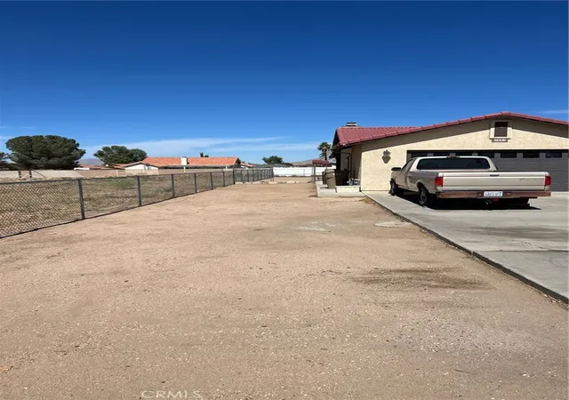 Photo 3 of Sale Pending at 7697 Windsor Ave, Hesperia, CA 92345 | MLS# HD25176387 | Listing updated on 2025-11-04