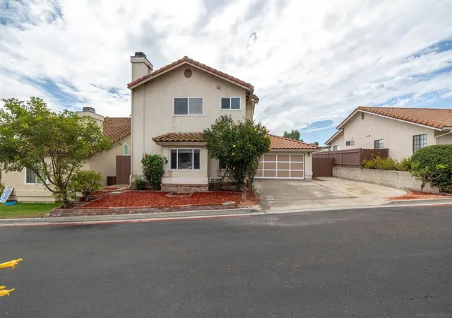 3rd image of 7083 Berry Park Ln, Lemon Grove, CA 91945 | MLS# 250039444SD