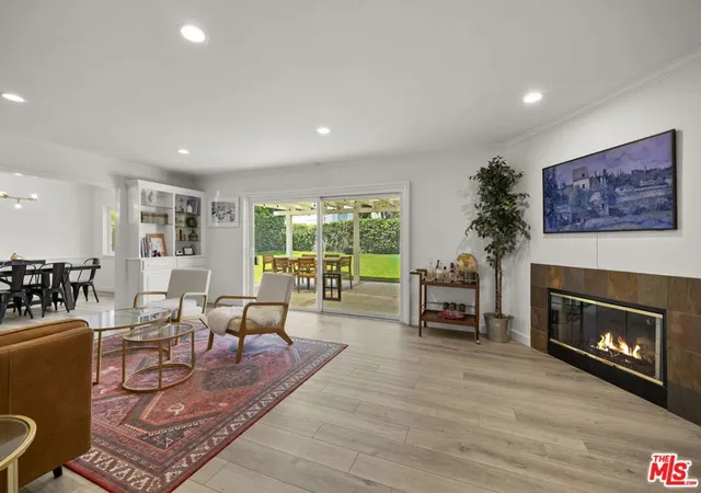 3rd image of 4135 Picasso Ave, Woodland Hills, CA 91364 | MLS# 25604371