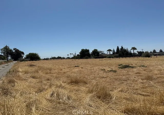 Homes for sale in Fresno, CA | 3207 N Valentine, Fresno, CA 93722 | MLS# CV25245969