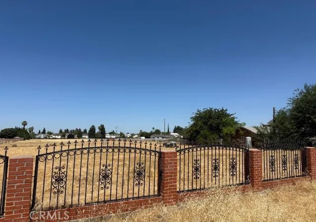 Homes for sale in Fresno, CA | 3207 N Valentine, Fresno, CA 93722 | MLS# CV25245969