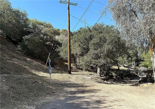 Photo 2 of Land for sale at 0 High Cliff Trail, Tujunga, CA 91042 | MLS# PW25247371 | Listing updated on 2025-11-05
