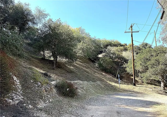 Photo 3 of Land for sale at 0 High Cliff Trail, Tujunga, CA 91042 | MLS# PW25247371 | Listing updated on 2025-11-05