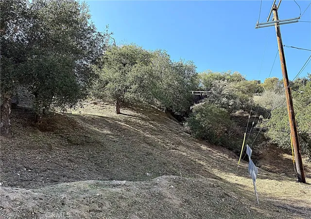 1st image of 0 High Cliff Trail, Tujunga, CA 91042 | MLS# PW25247397