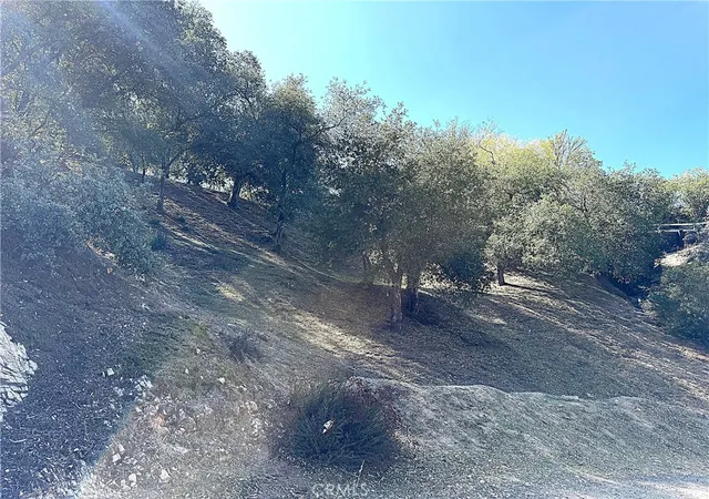 3rd image of 0 High Cliff Trail, Tujunga, CA 91042 | MLS# PW25247397