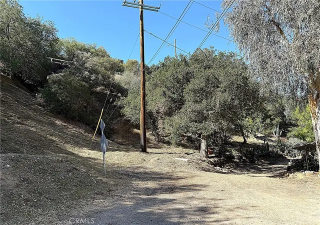 4th image of 0 High Cliff Trail, Tujunga, CA 91042 | MLS# PW25247397