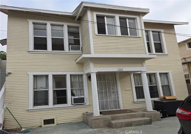 3rd image of 1211 Elden Ave, Los Angeles, CA 90006 | MLS# HD25249253